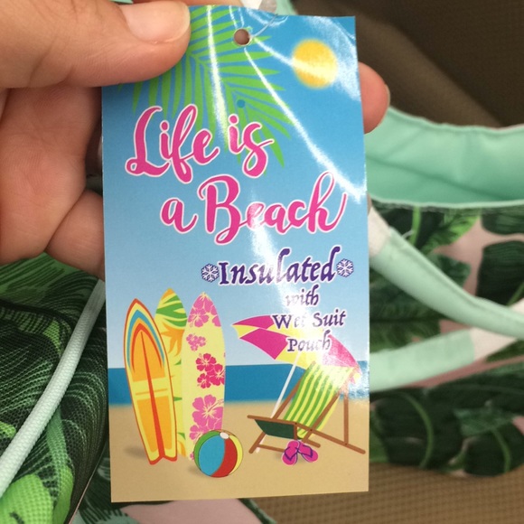 Insulated beach tote with pouch - Picture 5 of 6